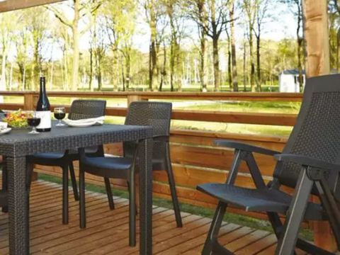 MOBILHOME 4 personnes - Premium | 2 Ch. | 4 Pers. | Terrasse surélevée | Clim.