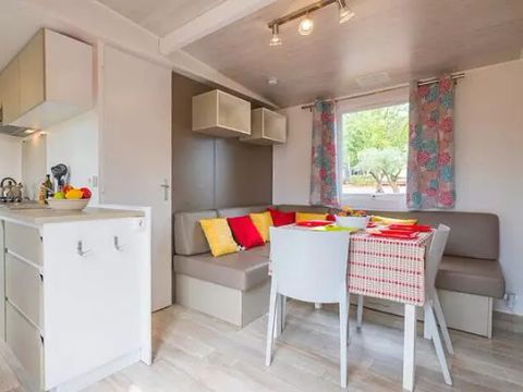 MOBILHOME 7 personnes - Classic | 3 Ch. | 5/7 Pers. | Terrasse partiellement couverte | Clim.