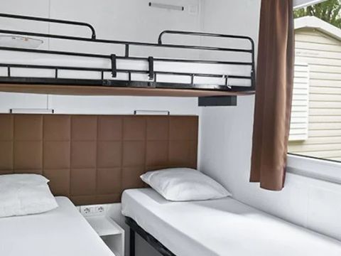 MOBILHOME 8 personnes - Premium | 3 Ch. | 6/8 Pers. | Terrasse surélevée | Clim.