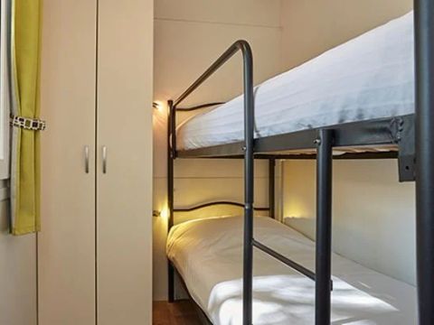 MOBILHOME 6 personnes - Comfort XL | 3 Ch. | 6 Pers. | Terrasse surélevée | 2 SDB | Clim.