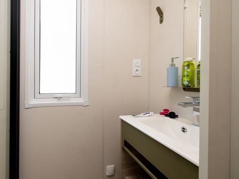 Mobilhome 6 personnes - Premium Morgon - 3 chambres avec sanitaires