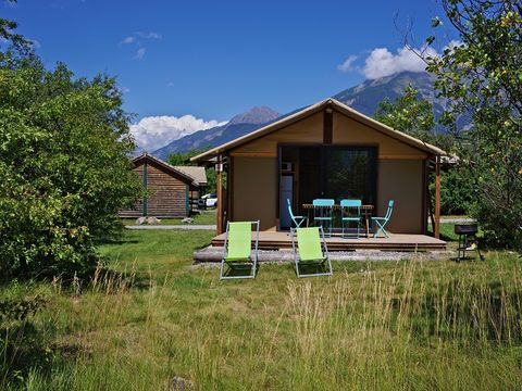 Tente en toile et en bois 6 personnes - Cabane Hivernet Premium 3 ch avec sanitaires