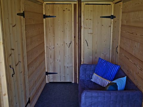 Tente en toile et en bois 6 personnes - Cabane Hivernet Premium 3 ch avec sanitaires