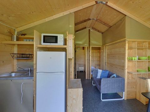 Tente en toile et en bois 6 personnes - Cabane Hivernet Premium 3 ch avec sanitaires