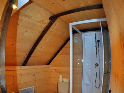Tente en toile et en bois 5 personnes - Cabane Lauzerot Premium avec sanitaires