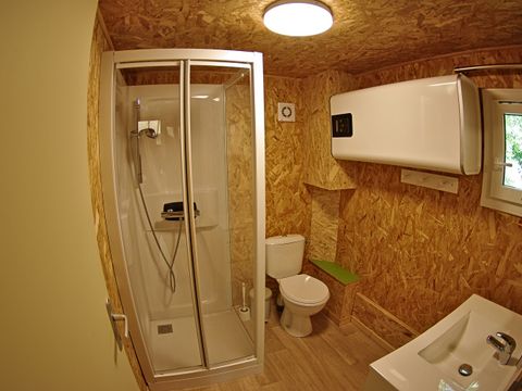Lodge 4 personnes - Confort Premium avec sanitaires