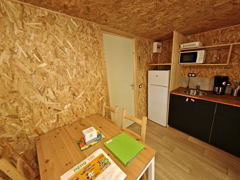 Lodge 4 personnes - Confort Premium avec sanitaires