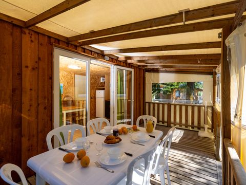 Lodge 4 personnes - Confort Premium avec sanitaires
