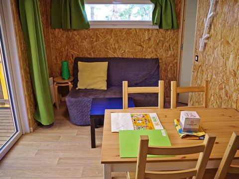 Lodge 4 personnes - Confort Premium avec sanitaires