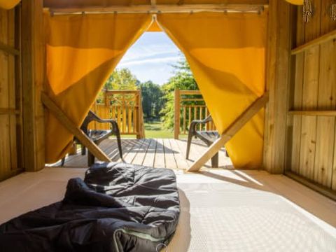HÉBERGEMENT INSOLITE 4 personnes - Camp étoile "Eric"