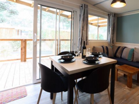 MOBILHOME 6 personnes - MOBILE-HOME "VILLA" 3 chb. 6 pl. 2 SDE