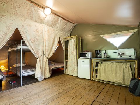 Tente en toile et en bois 4 personnes - Tente Canada