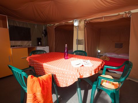 BUNGALOW TOILÉ 5 personnes - ECUREUIL - Tente 20 m²