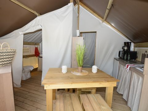 Tente en toile et en bois 5 personnes - Tente Lodge Confort - Avec sanitaires