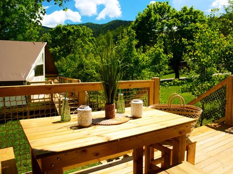 Tente en toile et en bois 5 personnes - Tente Lodge Confort - Avec sanitaires