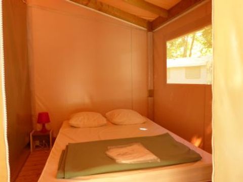Tente en toile et en bois 5 personnes - LODGE STANDARD (SANS SANITAIRES)