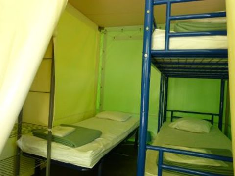 TENTE 5 personnes - LODGE STANDARD (SANS SANITAIRES)