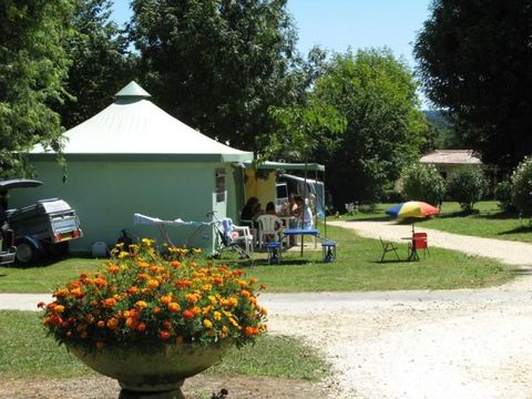 TENTE 5 personnes - LODGE STANDARD (SANS SANITAIRES)