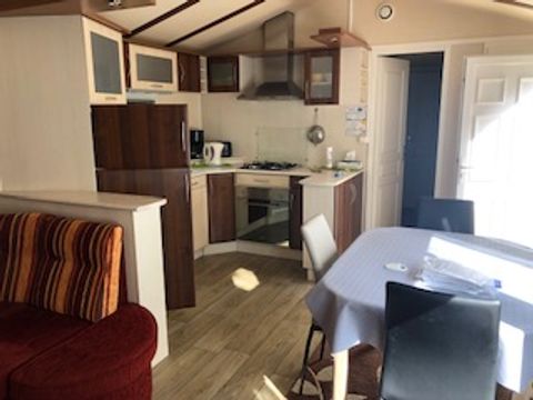 MOBILHOME 4 personnes - CONFORT TERRASSE SEMI COUVERTE LAVE VAISSELLE