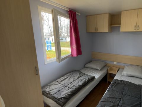 MOBILHOME 6 personnes - Mobilhome Confort 33,5 m² 3 chambres + terrasse semi  couverte + Clim