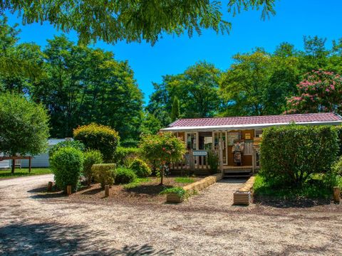 Flower Camping les Nauves - Camping Dordogne - Image N°13