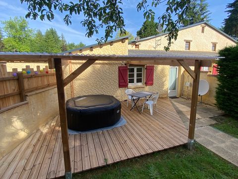 GÎTE 2 personnes - TV - WIFI - SPA - 26m² / 1 chambre