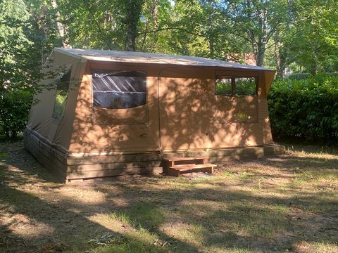 TENTE 5 personnes - Tente toute équipée 29m² - 3 chambres (sans sanitaires)
