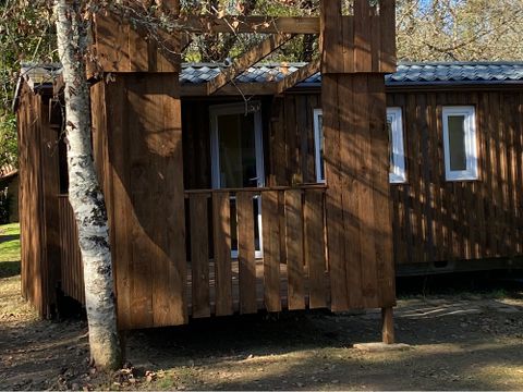 MOBILHOME 4 personnes - Mobil-home bois BABY avec CLIM - 26m² avec terrasse couverte / 2 chambres