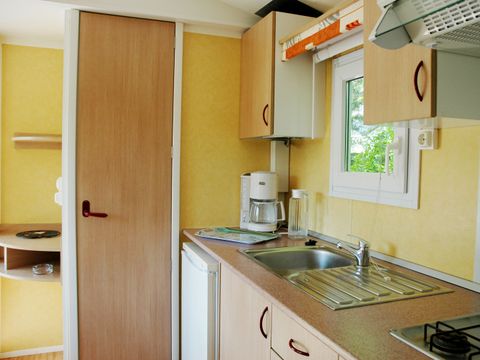 MOBILHOME 4 personnes - Mobil-home bois BABY avec CLIM - 26m² avec terrasse couverte / 2 chambres