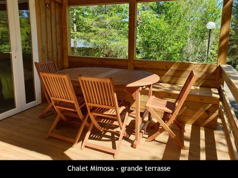Chalet 4 personnes - Chalet Mimosa SPA - 47 m² avec terrasse couverte - 2 chambres