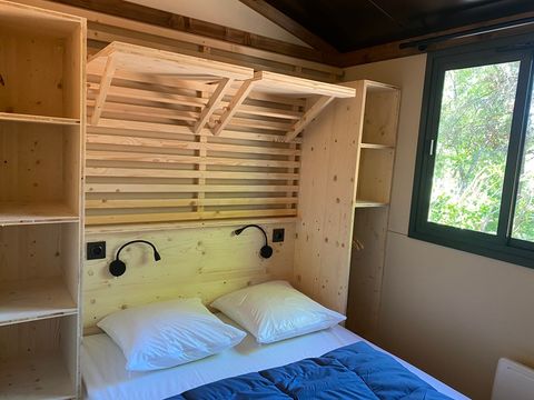 CHALET 5 personnes - Chalet Médiéval - CLIM - 37 m² avec terrasse semi-couverte - 2 chambres