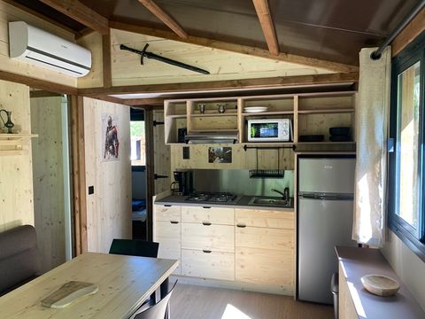 CHALET 5 personnes - Chalet Médiéval - CLIM - 37 m² avec terrasse semi-couverte - 2 chambres