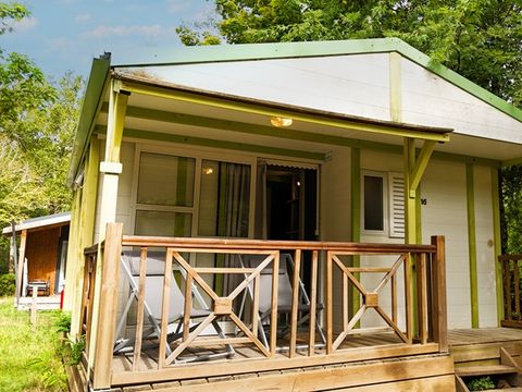 CHALET 5 personnes - Club 5 TV - 32m² avec terrasse couverte - 2 chambres