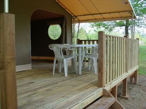 Tente en toile et en bois 4 personnes - Lodge Canada Classic