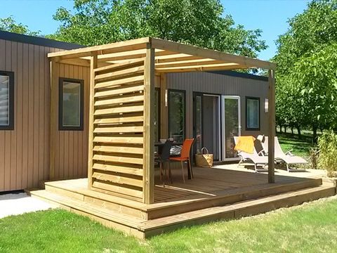 MOBILHOME 6 personnes - Ultimate | 3 Ch. | 6 Pers. | Terrasse simple | 2 SDB | Clim. | TV