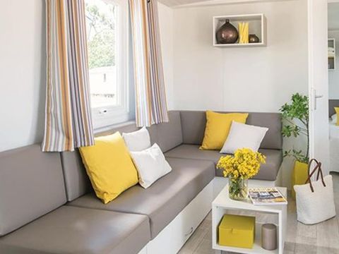 MOBILHOME 6 personnes - Ultimate | 3 Ch. | 6 Pers. | Terrasse Lounge | 2 SDB | Clim. | TV