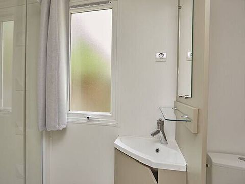 MOBILHOME 6 personnes - Mobil-home | Premium Exclusive | 3 Ch. | 6 Pers. | Terrasse Lounge | Jacuzzi | 2 SDB | Clim. | TV