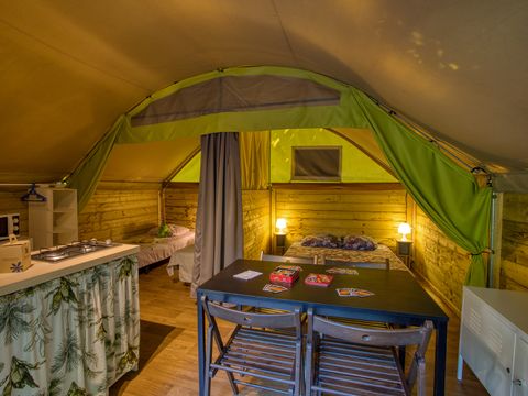 BUNGALOW TOILÉ 4 personnes - KIBO