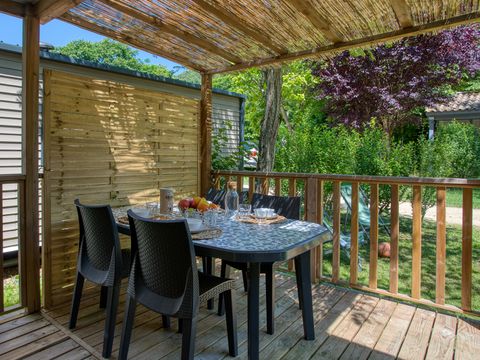 MOBILHOME 4 personnes - Mobil-Home Premium O'Hara 29-31m² (2ch-4pers) + Terrasse semi-couverte + Clim + LV + TV