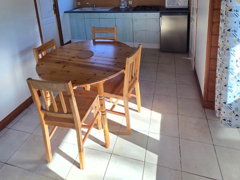 CHALET 5 personnes - Chalet Eden - (2 adultes, 2 enfants, 1 bébé: emplacement pour lit parapluie)