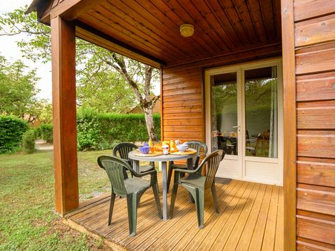 CHALET 5 personnes - Chalet Eden - (2 adultes, 2 enfants, 1 bébé: emplacement pour lit parapluie)