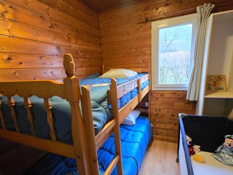 CHALET 5 personnes - Chalet Eden - (2 adultes, 2 enfants, 1 bébé: emplacement pour lit parapluie)