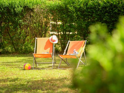 CHALET 5 personnes - Chalet Eden - (2 adultes, 2 enfants, 1 bébé: emplacement pour lit parapluie)