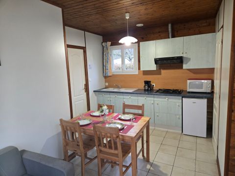 CHALET 5 personnes - Chalet Eden - (2 adultes, 2 enfants, 1 bébé: emplacement pour lit parapluie)