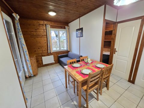 CHALET 5 personnes - Chalet Eden - (2 adultes, 2 enfants, 1 bébé: emplacement pour lit parapluie)