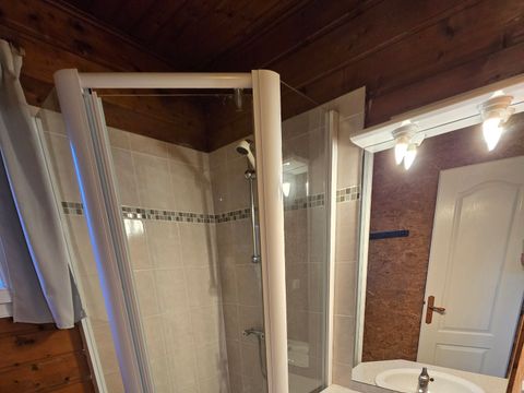 CHALET 5 personnes - Chalet Eden - (2 adultes, 2 enfants, 1 bébé: emplacement pour lit parapluie)