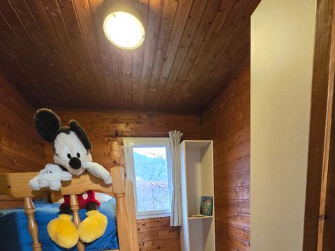 CHALET 5 personnes - Chalet Eden - (2 adultes, 2 enfants, 1 bébé: emplacement pour lit parapluie)