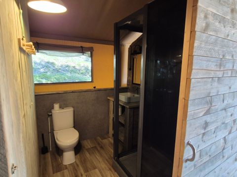 HÉBERGEMENT INSOLITE 6 personnes - TENTE SAFARI 6p