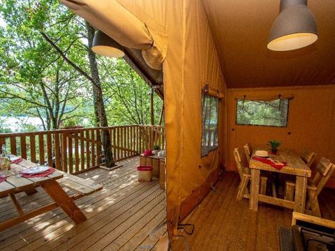 HÉBERGEMENT INSOLITE 4 personnes - TENTE SAFARI 4p