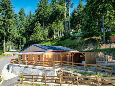 Flower Camping Le Belvedère - Camping Cantal - Image N°5